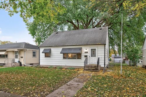 4924 Queen Ave N, Minneapolis, MN, 55430-3716 | Card Image