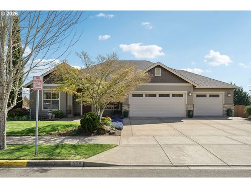 604 Nw Mt Bachelor St, McMinnville, OR, 97128 | Card Image