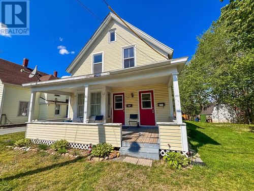 21 Prince St, Bridgewater, NS, B4V1C7 | Card Image