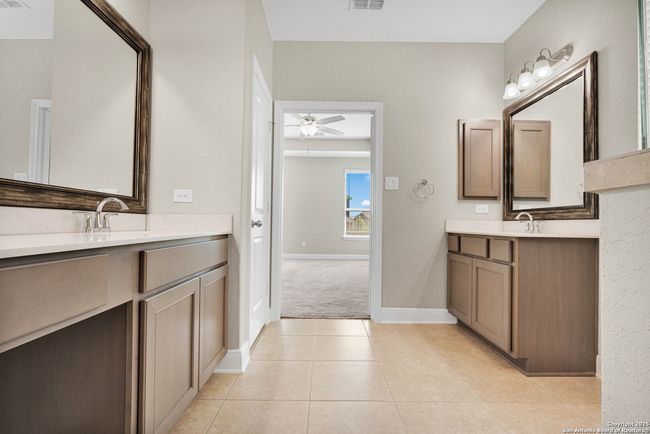Separate Vanities | Image 22