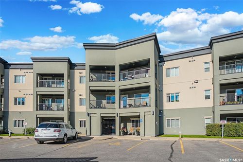 309-110 Hampton Circle, Saskatoon, SK, S7R0C5 | Card Image