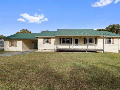 20 S Logan Rd, Morgantown, KY, 42261-8007 | Card Image