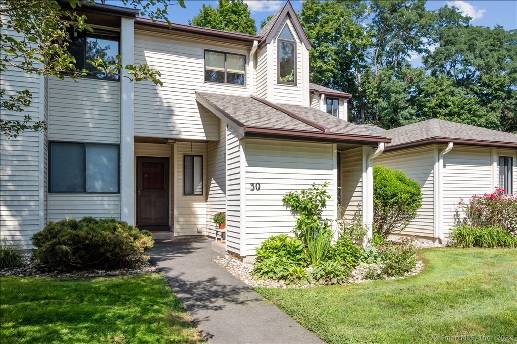 30 30 Simsbury Landing, For Sale in Simsbury Zoocasa