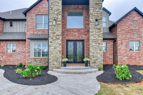 3802 Turtle Creek Cir, Tuttle, OK, 73089-1050 | Card Image