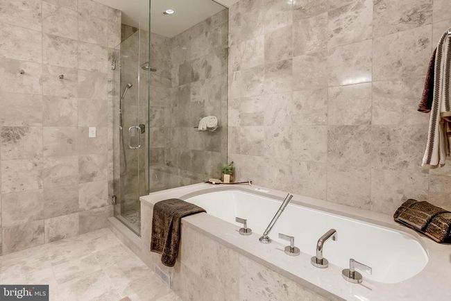 APT-7A - 1805 Walnut St, Condo with 2 bedrooms, 2 bathrooms and null parking in PHILADELPHIA PA | Image 12