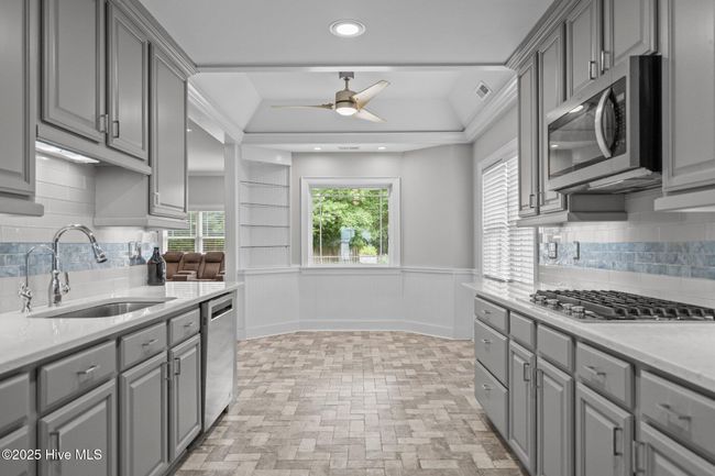 111 Fieldcrest Dr, House other with 4 bedrooms, 3 bathrooms and 4 parking in Hampstead NC | Image 19