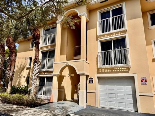 23-1-9909 Westwood Dr, Tamarac, FL, 33321-1840 | Card Image