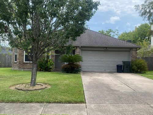 5010 Chase Stone Dr, Bacliff, TX, 77518-2436 | Card Image