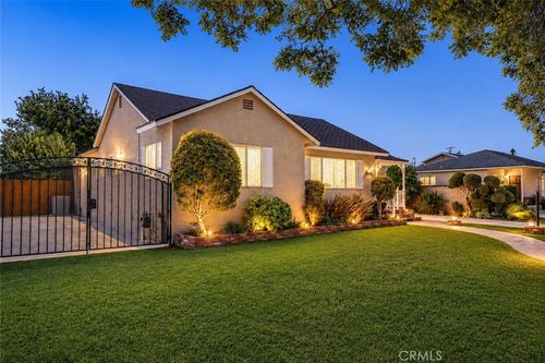 4432 Stanbridge Ave, Long Beach, CA, 90808-1443 | Card Image