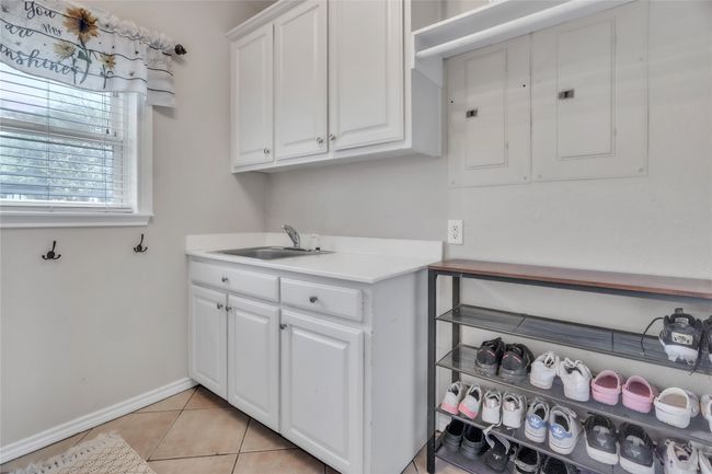 904 Hcr 2452 N, House other with 6 bedrooms, 4 bathrooms and null parking in Hillsboro TX | Image 14