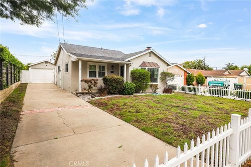 286 E 19th St, Costa Mesa, CA, 92627-2834 | Card Image
