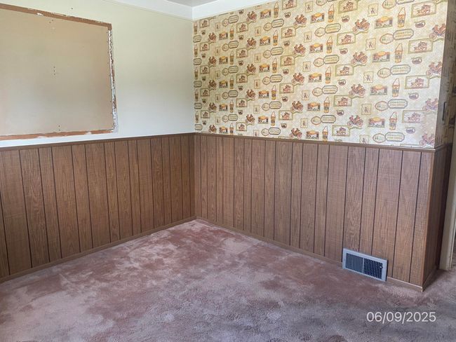 15413 Kennebec St, House other with 3 bedrooms, 1 bathrooms and null parking in Southgate MI | Image 11