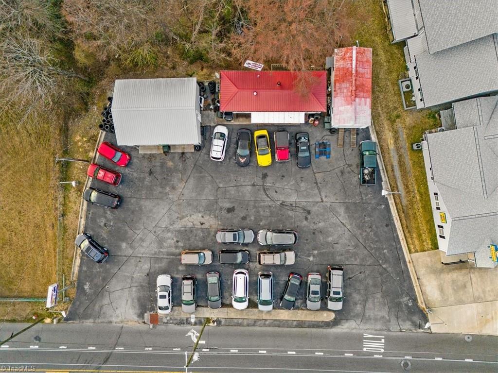 Commercial Sale in Thomasville