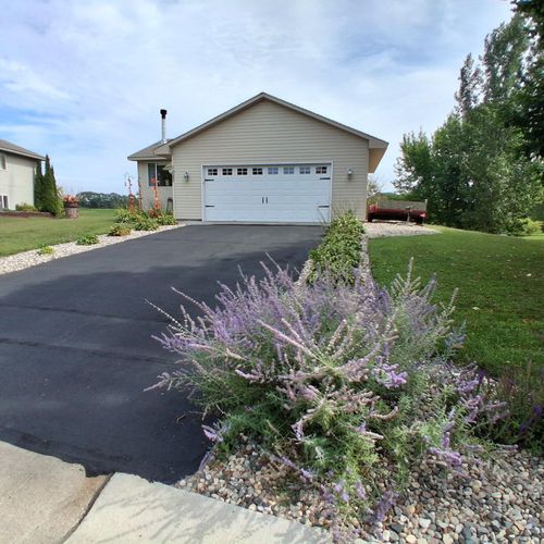 1027 Meadow St, Cologne, MN, 55322-9098 | Card Image