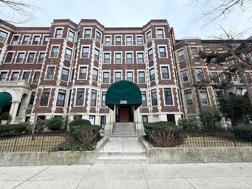 apt-4-386 Riverway, Boston, MA, 02115-6440 | Card Image