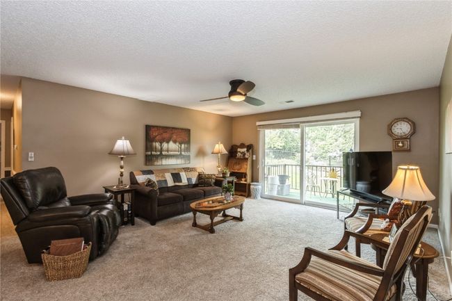APT-217 - 2135 1 St Ave Se, Condo with 2 bedrooms, 2 bathrooms and null parking in Cedar Rapids IA | Image 4