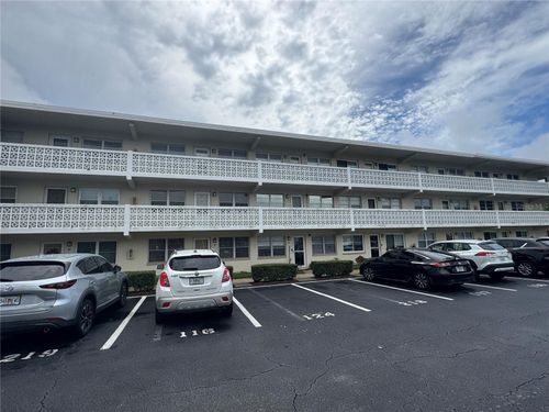 217-8101 11th St N, ST PETERSBURG, FL, 33702-4153 | Card Image