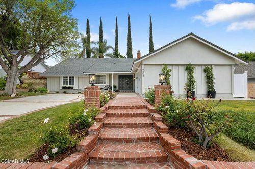 6608 Maplegrove St, Oak Park, CA, 91377-1316 | Card Image