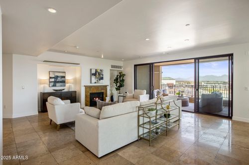 904-7181 E Camelback Rd, Scottsdale, AZ, 85251-1279 | Card Image
