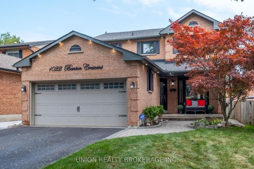 1022 Benton Cres, Pickering, ON, L1X1M7 | Card Image