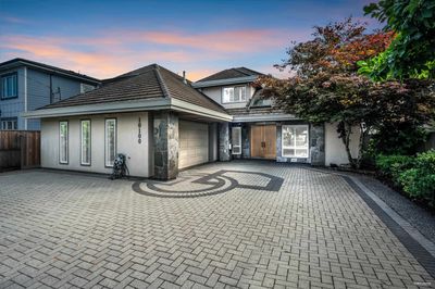 10100 Lassam Rd, House other with 6 bedrooms, 4 bathrooms and 4 parking in Richmond BC | Image 1