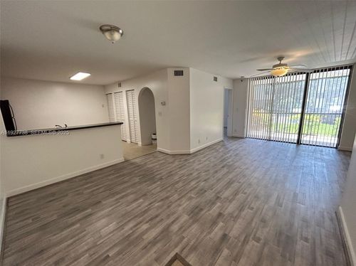 apt-103-10105 W Sunrise Blvd, Plantation, FL, 33322-5605 | Card Image