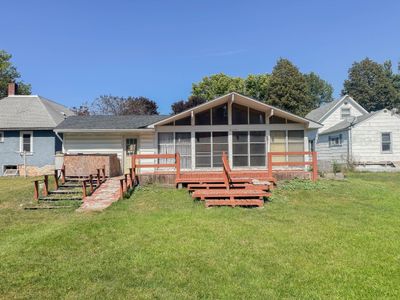 207 Emerson Ave NE Renville | Image 2