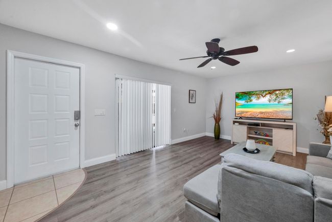 0 - 2004 Se Round Table Dr, Condo with 2 bedrooms, 3 bathrooms and null parking in Port St. Lucie FL | Image 7