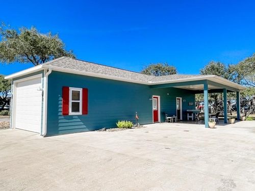 78 Augusta Cir, Aransas Pass, TX, 78336-2208 | Card Image