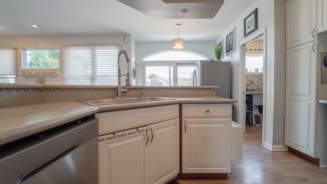 Kitchen | Image 7