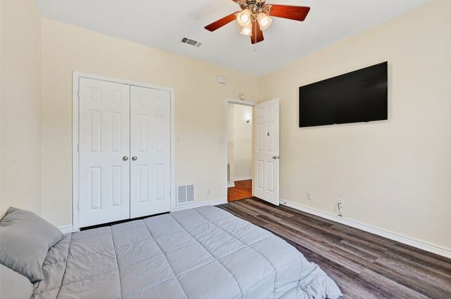 2107 Meadows Cir, House other with 3 bedrooms, 2 bathrooms and null parking in Sherman TX | Image 22