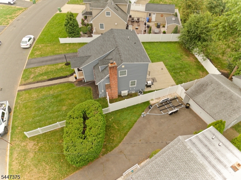 Residential in Linden City 5