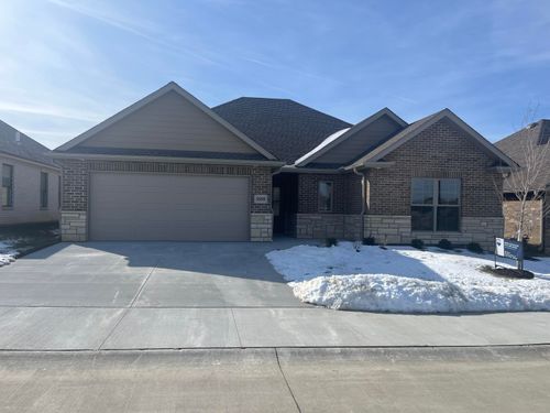 5608 Troylene Ct, COLUMBIA, MO, 65201-8438 | Card Image