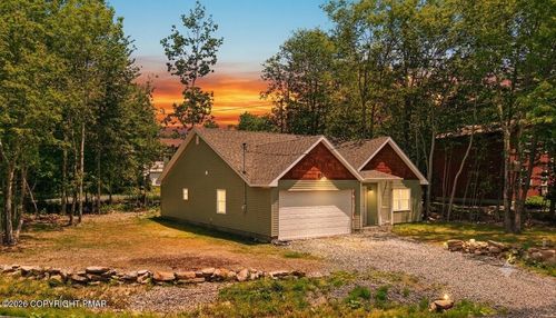 lt-d311-3111 Briarwood Dr, Tobyhanna, PA, 18466-8134 | Card Image