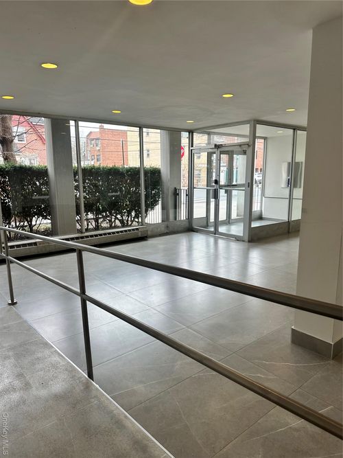 4d-74-02 43 Avenue, New York, NY, 11373 | Card Image