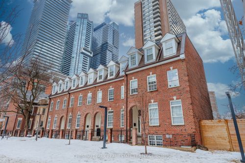 21 Isabella St, Toronto, ON, M4Y1M7 | Card Image