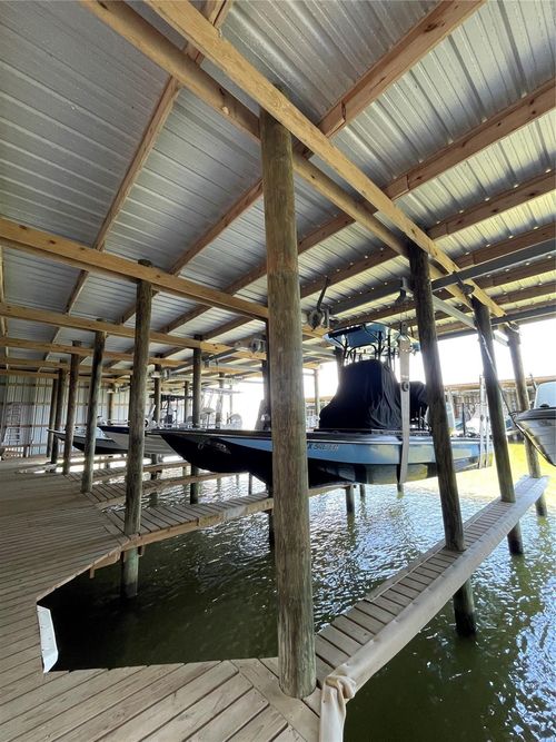 5 Port St, Port Lavaca, TX, 77979-5394 | Card Image