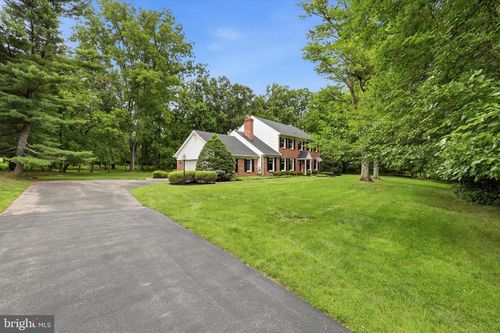 805 Lewis Lane, Ambler, PA, 19002 | Card Image
