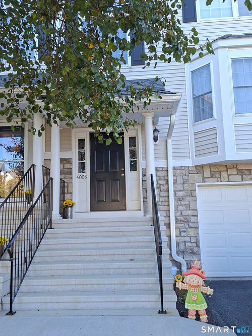 4003-4003 Hancock Dr, Danbury, CT, 06811-2650 | Card Image
