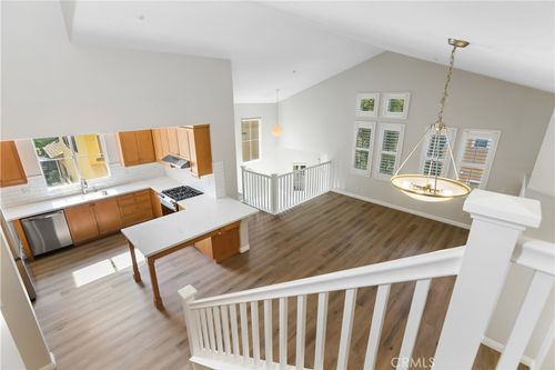 33 Visalia, Irvine, CA, 92602 | Card Image