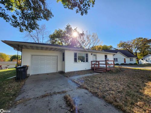 903 S Mill St, Lake Mills, IA, 50450-1821 | Card Image