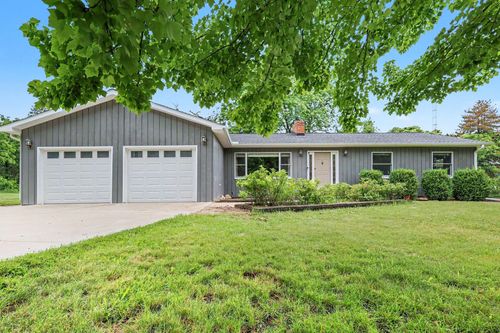 10691 Roepke Rd, Chelsea, MI, 48118-9432 | Card Image