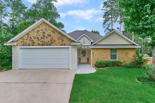 10657 Royal Cavins Dr, Conroe, TX, 77303-2721 | Card Image