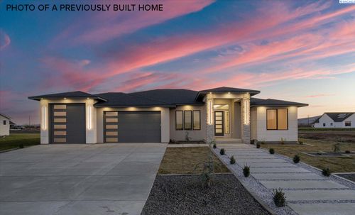 26-7215 Ambrosia St, Kennewick, WA, 99338-5655 | Card Image