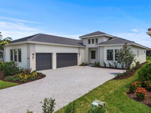 4918 Kiva Cir, LAKEWOOD RANCH, FL, 34211-1118 | Card Image