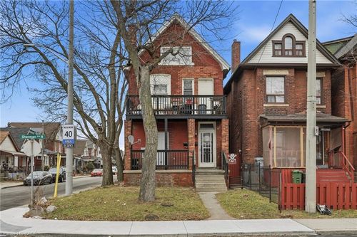 90 Sherman Ave N, Hamilton, ON, L8L6M4 | Card Image