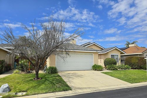 2303 Lexington Ave, Santa Maria, CA, 93458-1099 | Card Image