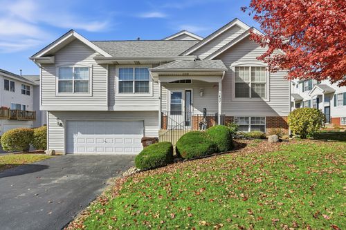 1452 Fox Hound Trl, Beecher, IL, 60401-5106 | Card Image