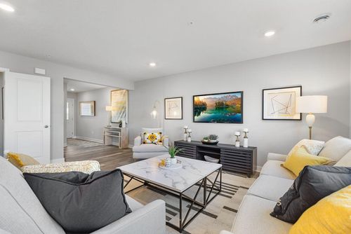 24131 Williams Rd, Rogers, MN, 55374-4420 | Card Image