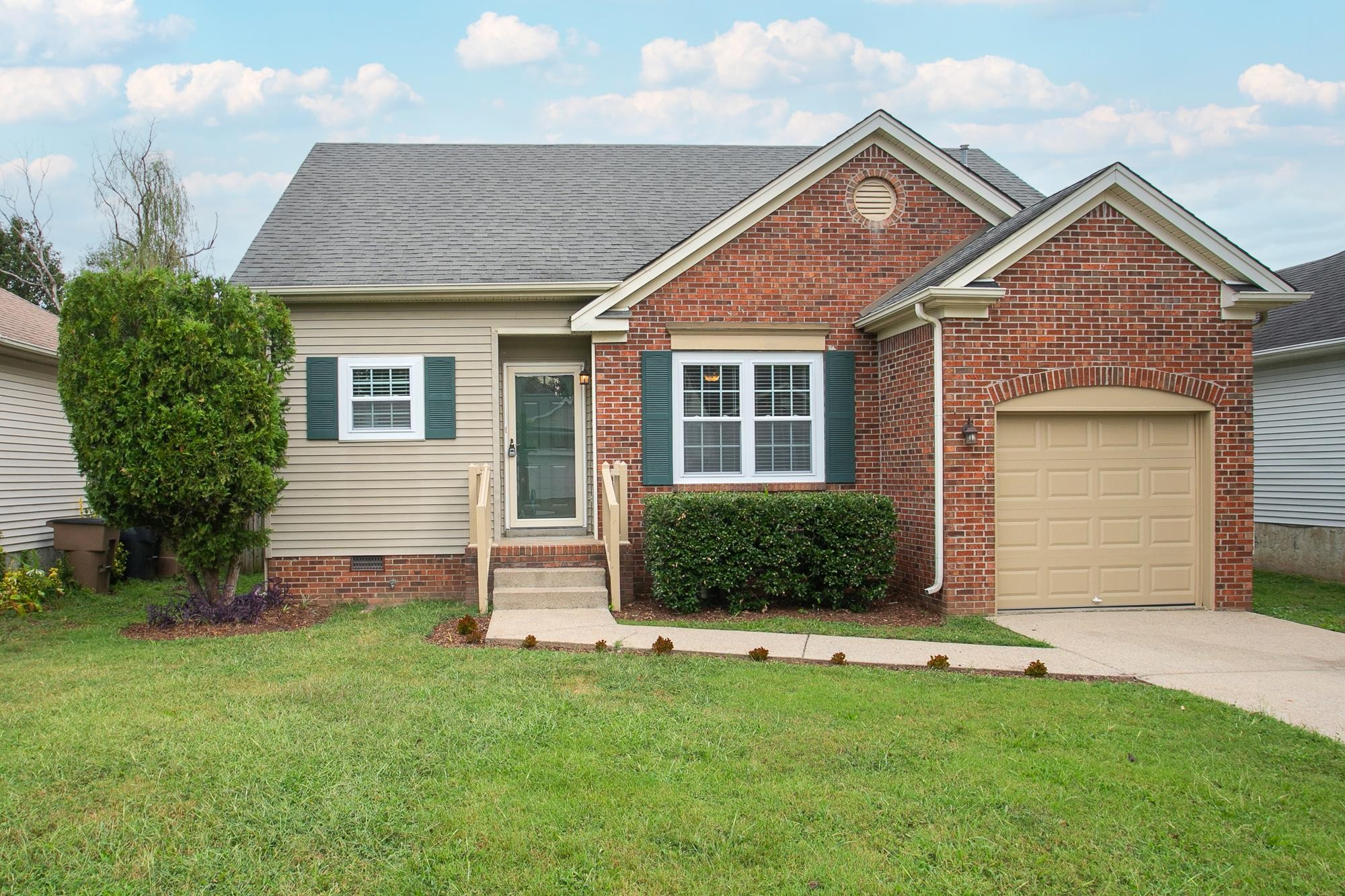 River Bend Dr, Nashville, TN 37214